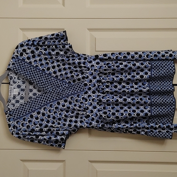 ♦️3 for $15 NorthStyle Flutter Sleeve Top - Picture 11 of 11